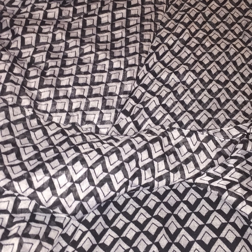 Scarf - Picture 2 of 3